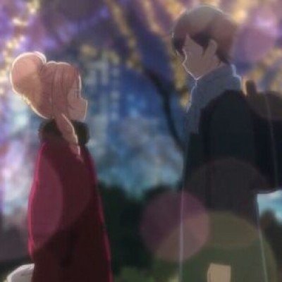 男子为抓老鼠把满地铺粘鼠板